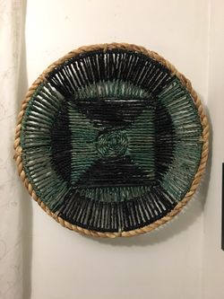 Large wicker decorative plate