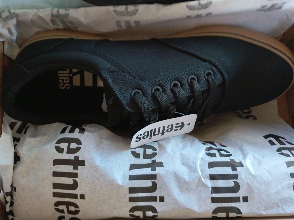 Size 11 Mens Shoes Etnies