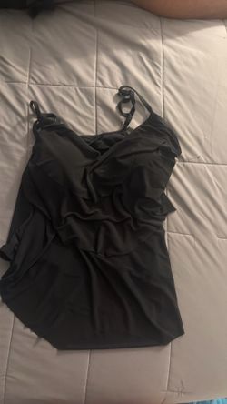 Bathing suit top tank M