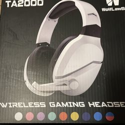 Wireless gaming headset