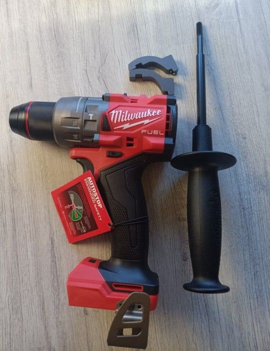 Milwaukee Hammer DRIIL Fuel