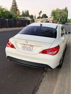 2015 Mercedes-Benz CLA