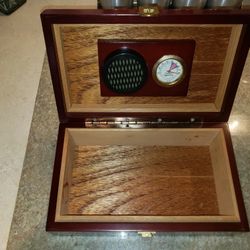 Humidor w/ Hygrometer for Cigars & Tobacco

