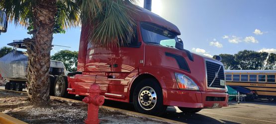 2014 VOLVO 670, 719.000 miles