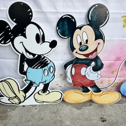 Disney’s Mickey Mouse Cutouts / Props