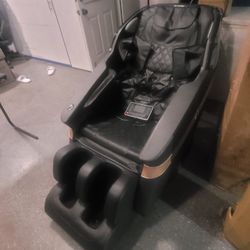 Massage Chair Like New