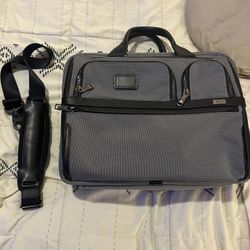 New Tumi Bag With Laptop Case