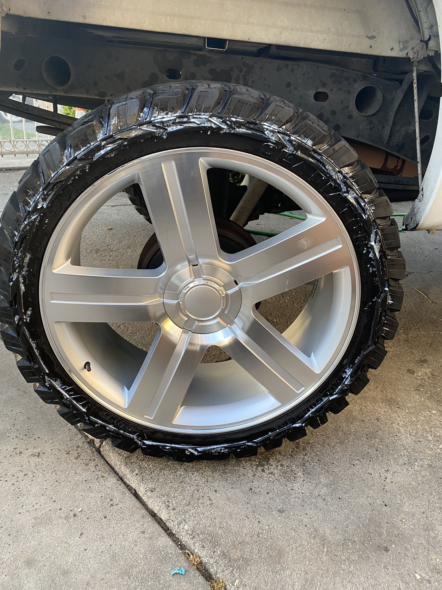 Texas Edition 26 Inch Rims On 37s