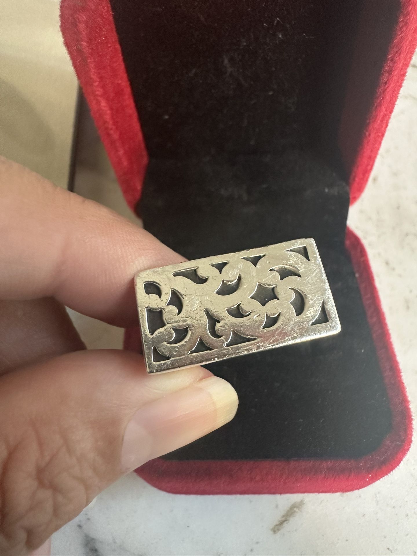 925 Solid Sterling Silver, Designer Lois Hill Ring , Scroll Design , Size 8.25 , Has Weight To It. Hallmarked Lois Hill