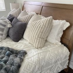Crate And Barrel King Sleigh Bed 