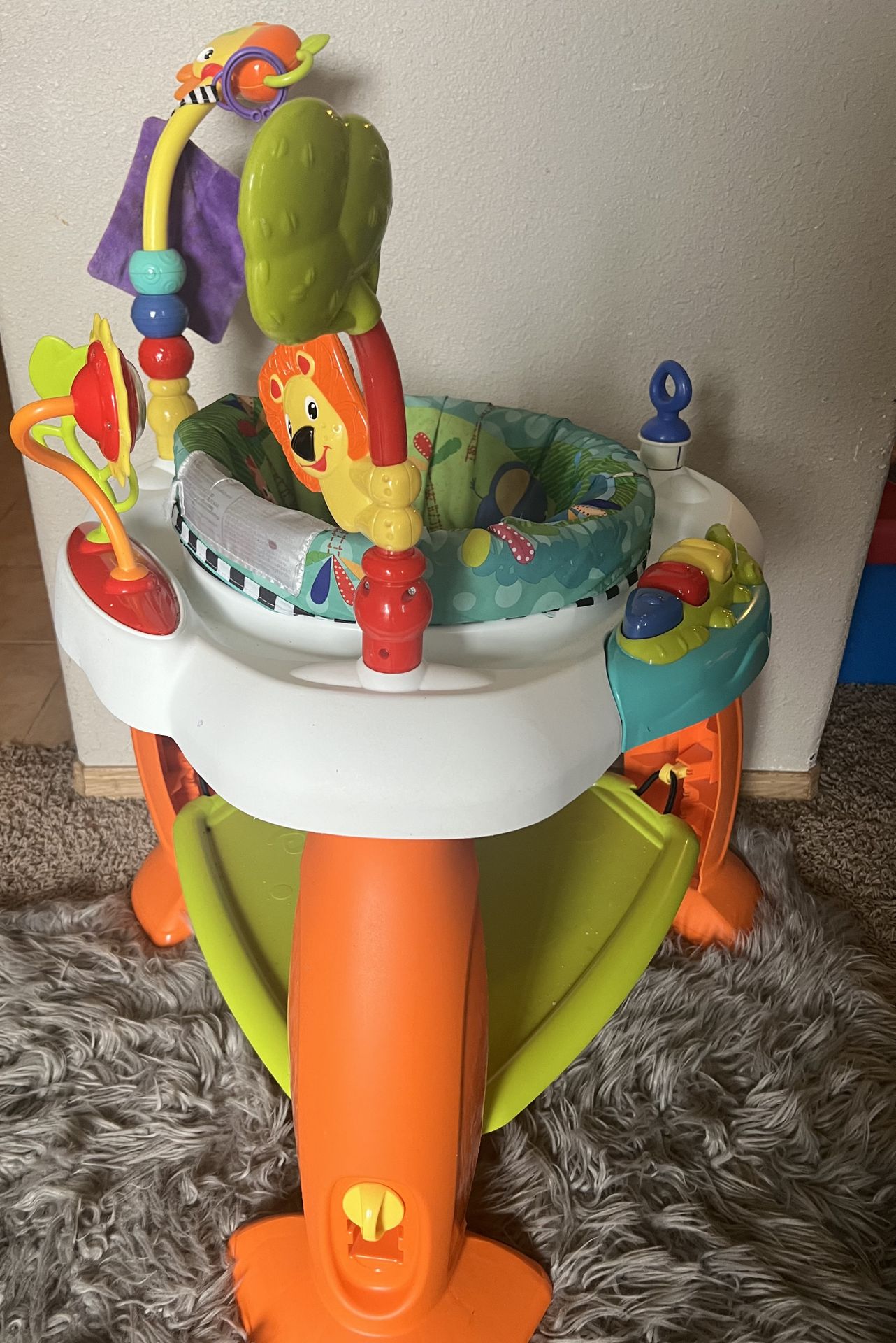 Baby activity center