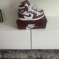 Jordan 1 Artisinal Team Red