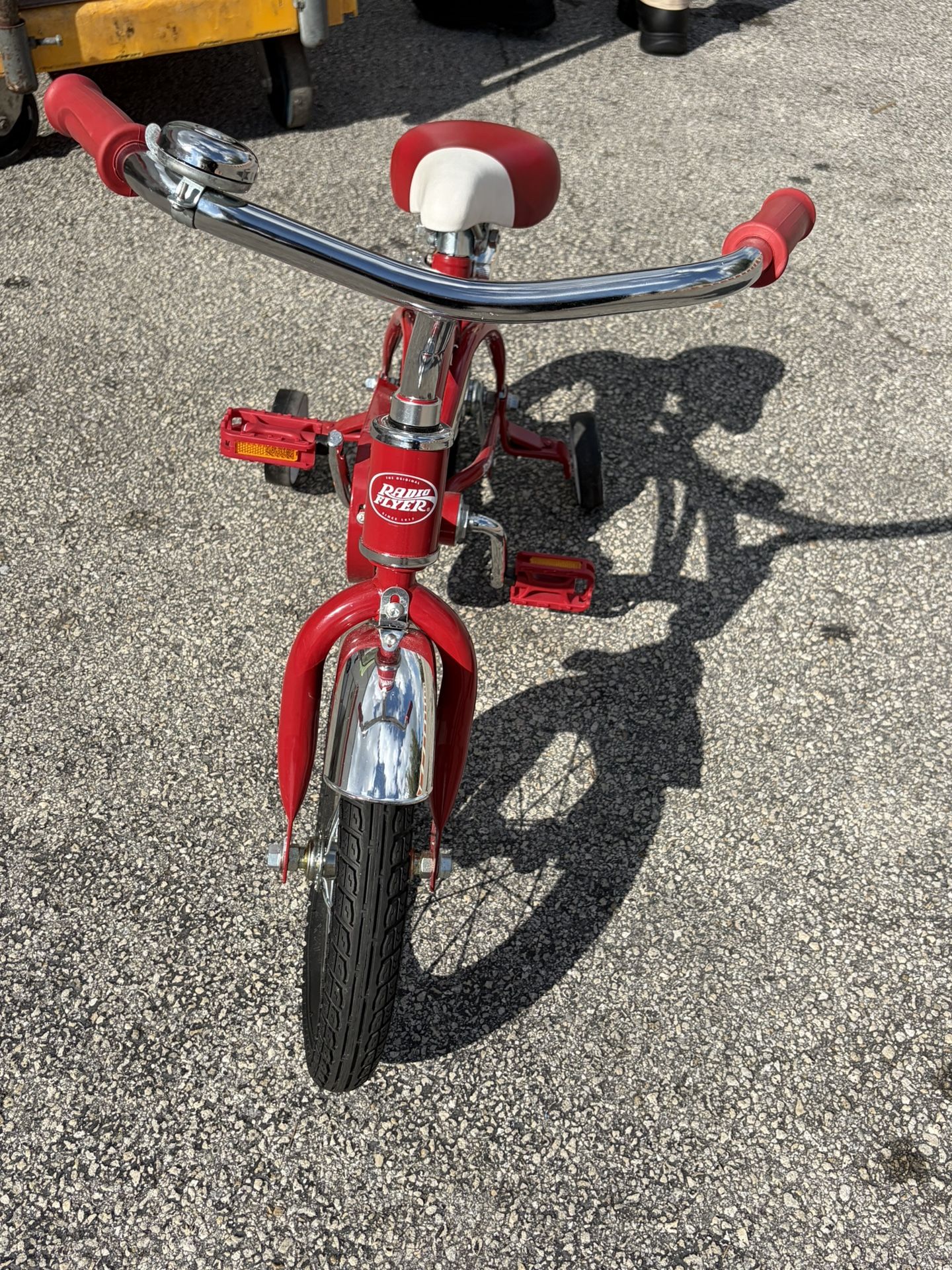 Radio Flyer 12" Classic Bike with Training Wheels - Perfect for Toddlers!