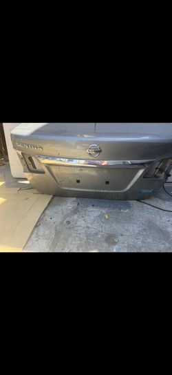 2019 Nissan Sentra, Trunk 