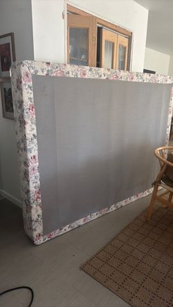 FREE MATTRESS FRAME - U PICK UP