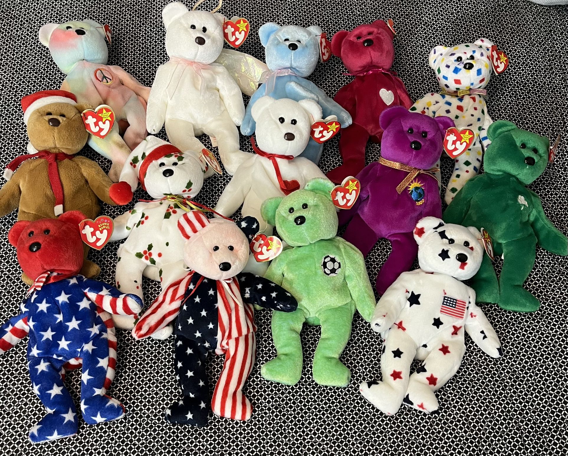 12 Beanie Babies