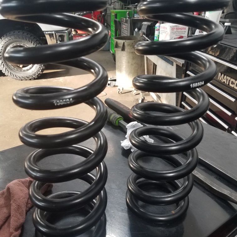 Icon 2.5 13" 650 Lb Springs