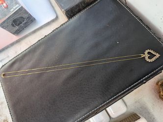 10k Gold Chain And Heart Shape Pendant 