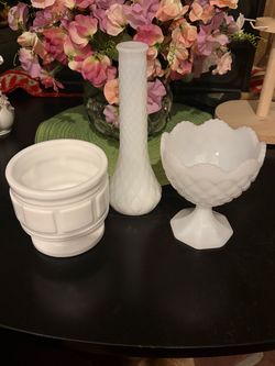Milk glass set