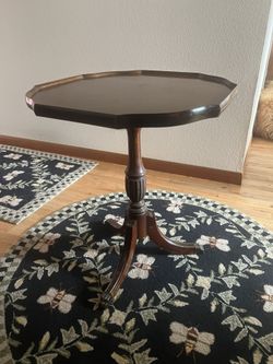 Vintage Pie Table
