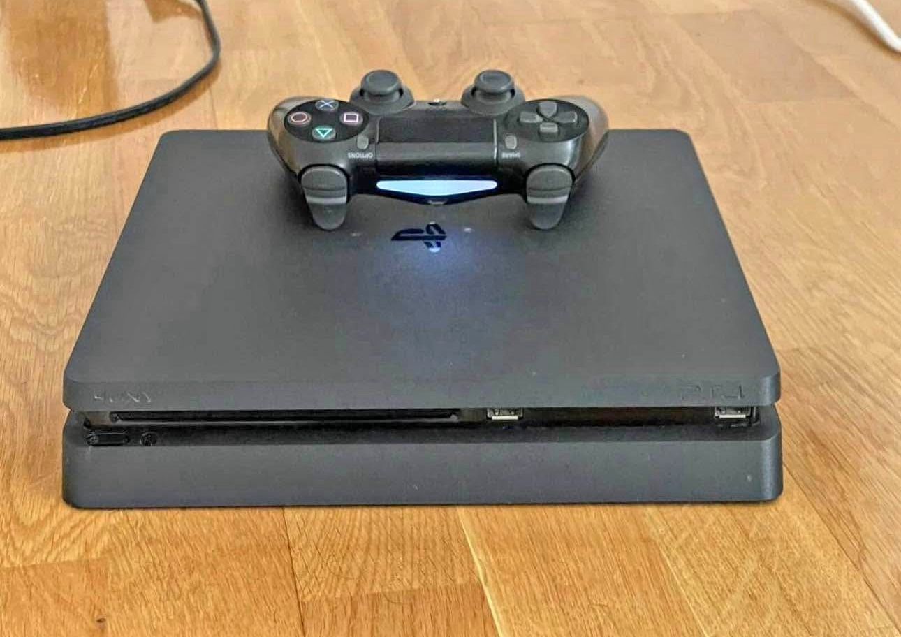 PS4