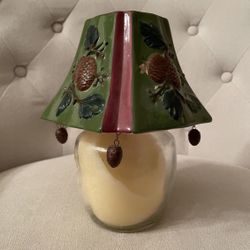 Beautiful Ceramic Candle - Vanilla