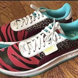 NEW WOMENS PUMA SHOES