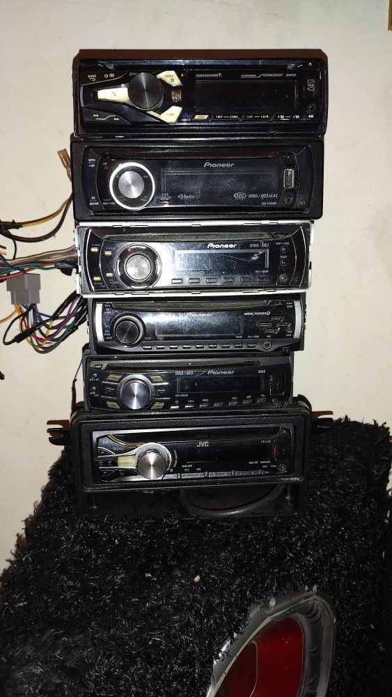 Variety Of Car Stereo's 