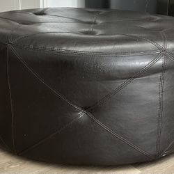 Leather Foot Stool w / wheels