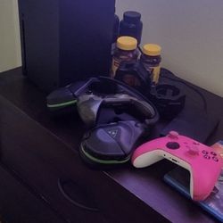  XBox Series X with Controller 