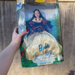 Barbie Snow White New Unopened 