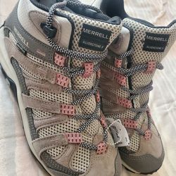 Hiking Boots Sz 7.5