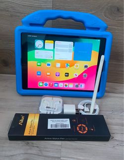 Apple iPad 6th Generation – 32 GB – 9.7” Retina Display – Excellent Condition