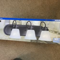 Hampton Bathroom Lighting 3-light Vanity Oil Rubbed Bronze