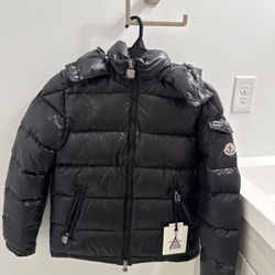 Moncler Maya Puffer 