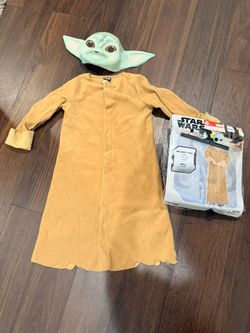 Brand new baby Yoda costume with mask 4/6