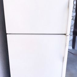 Kenmore Refrigerator 