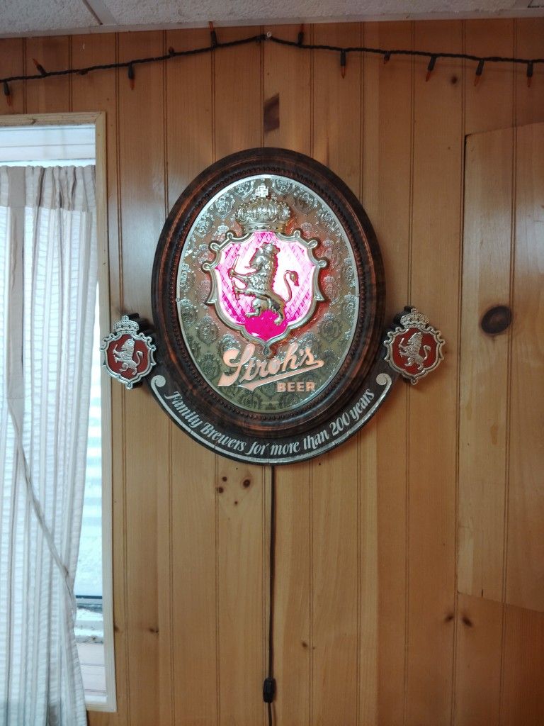 Vintage Strohs Beer Sign