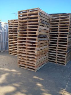 Used Wooden Pallets