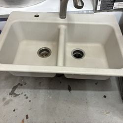 Granite Composite Kitchen Sink W/Insinkerator