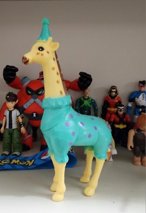 Party Giraffe Figure