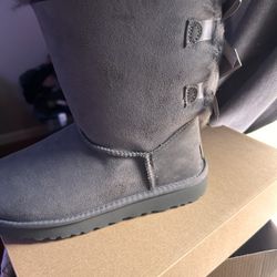 Bailey Bow 2 Uggs 
