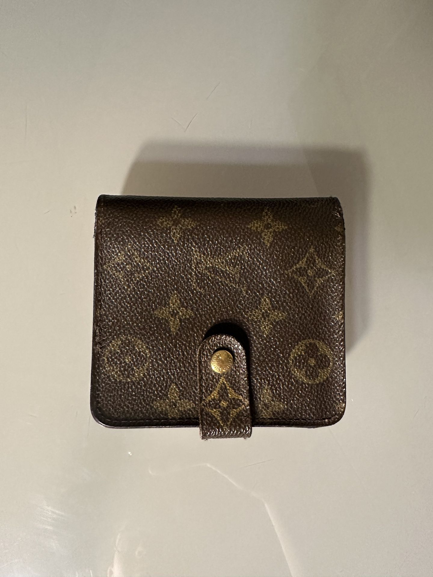 *CLEAN* Louis Vuitton Vintage 2004 Compact Zippé Wallet