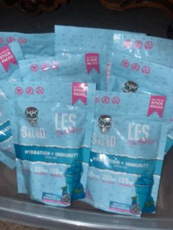 Cheers to Health Salud X LES DoMakeUp FEAT: LIMITED EDITION Raspa Azul/Blue Shaved Ice