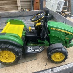 Kids Tractor, John Deere, 2 Speed Ground Force, as is no battery, $5