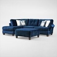 Living Room Sectional w/ Chaise