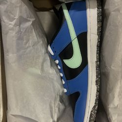 Nike Dunk Low “Cráter” Size(6Y/7.5W) DS(New). $85. Retail Value $100.