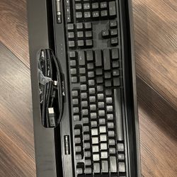 Corsair K95 RGB Platinum XT Gaming Keyboard