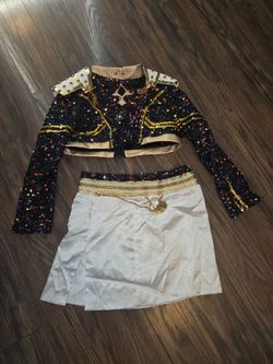 K-pop Demon Hunters Zoey Costume . Very well made . Perfect used condition Sequin Crop Jacket and Skirt Costume Set
