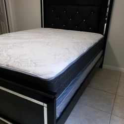 NEW QUEEN MATTRESS WITH BOX SPRING ♨️ Bed frame is not available